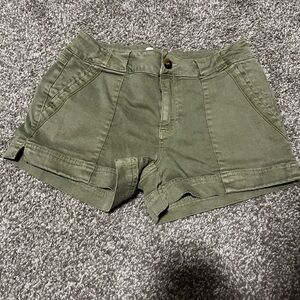 BKE Army Green Women's Cargo Shorts